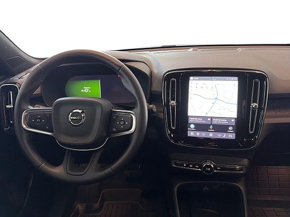 Volvo EX40 13 of 25