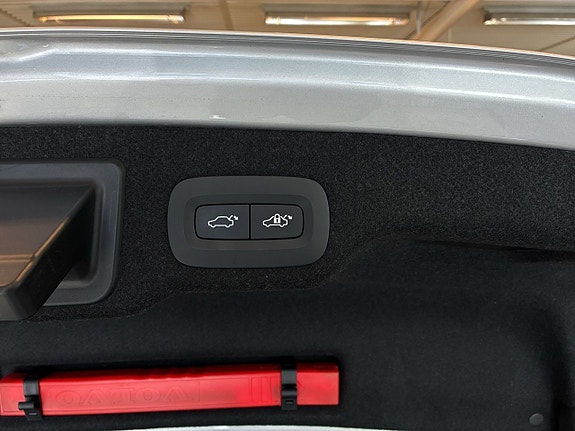 Volvo S90 18 of 27