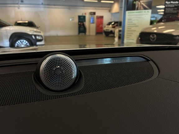 Volvo S90 19 of 27
