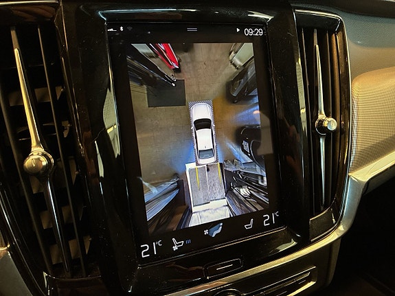 Volvo S90 22 of 27