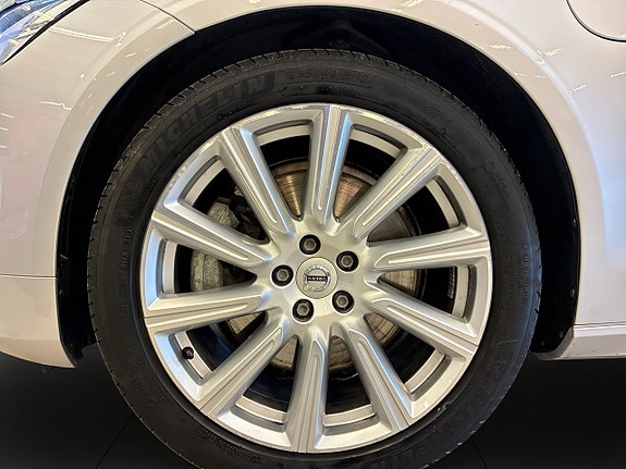 Volvo S90 14 of 27
