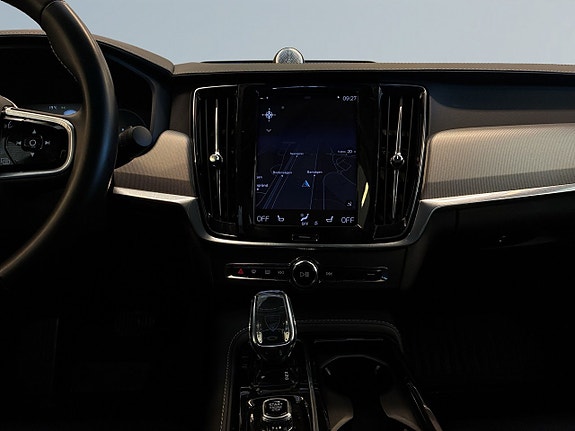 Volvo S90 11 of 27