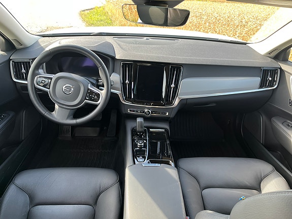 Volvo V90 12 of 21