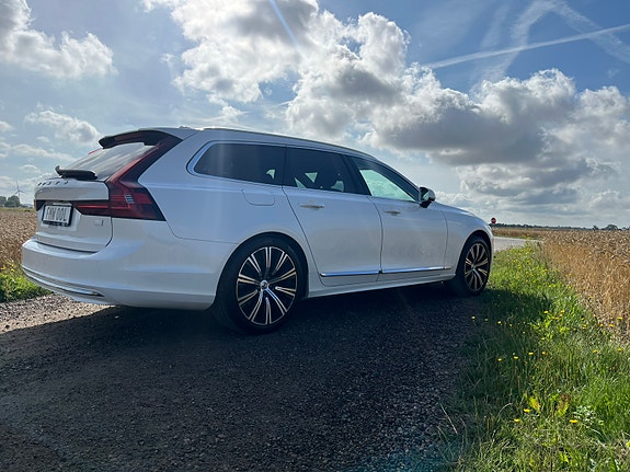 Volvo V90 5 of 21