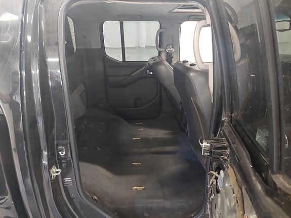 Nissan Navara 9 of 13