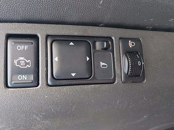 Nissan Navara 13 of 13
