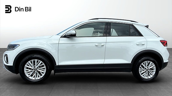 Volkswagen T-Roc 2 of 12
