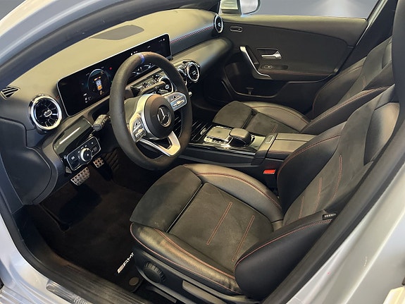 Mercedes-Benz A200 8 of 30