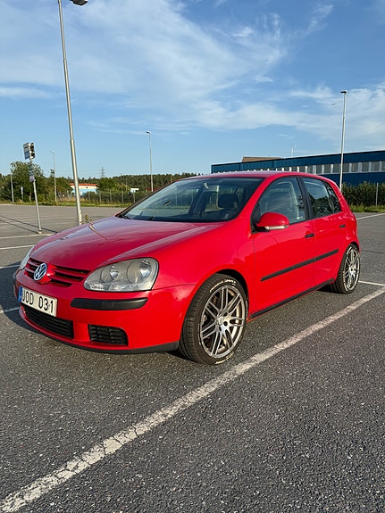 Volkswagen Golf V 4 of 7