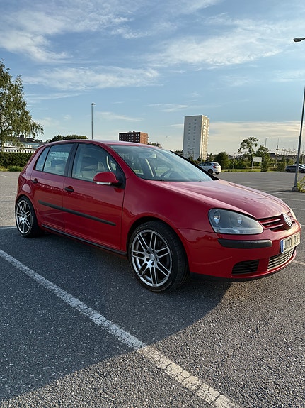 Volkswagen Golf V 7 of 7