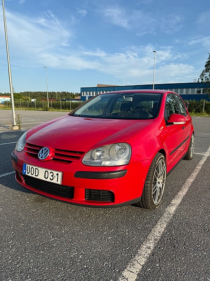 Volkswagen Golf V 5 of 7