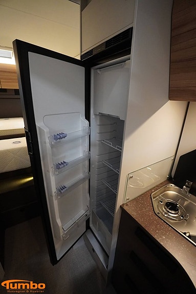 Bürstner B66 TD 690 G 140hk Automat Långbäddar 9 of 19