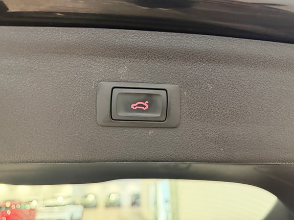 Audi Q3 9 of 12