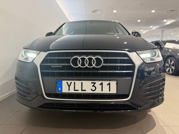 Audi Q3 2 of 12
