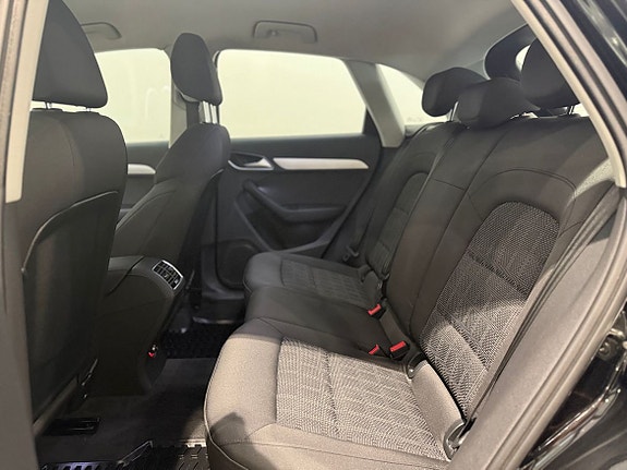 Audi Q3 8 of 12