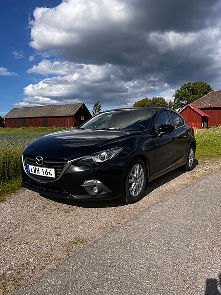 Mazda 3 2 of 4