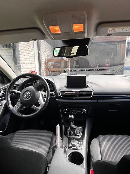 Mazda 3 4 of 4