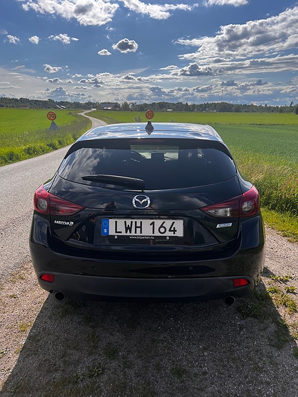 Mazda 3 3 of 4