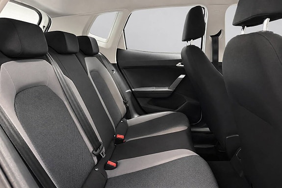 Seat Arona 11 of 15