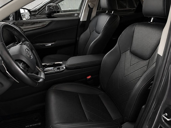 Lexus NX450h+ 3 of 5