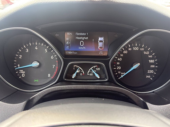 Ford Focus 13 of 15