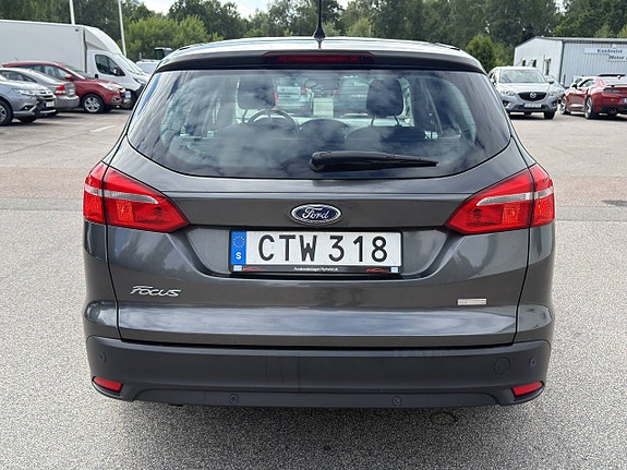 Ford Focus 5 of 15
