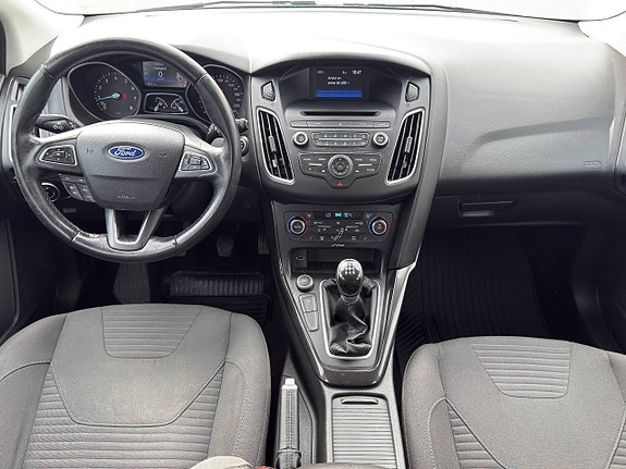 Ford Focus 11 of 15