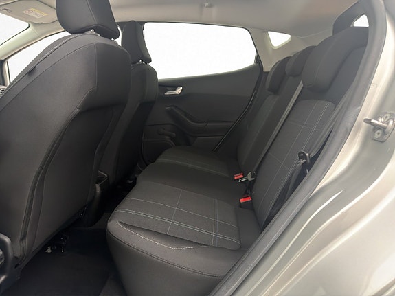 Ford Fiesta 23 of 28
