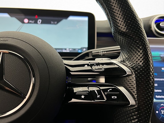 Mercedes-Benz C300 19 of 30