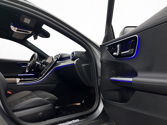 Mercedes-Benz C300 30 of 30