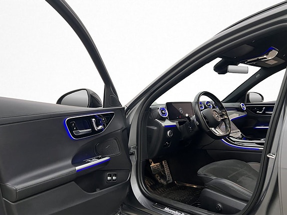 Mercedes-Benz C300 12 of 30
