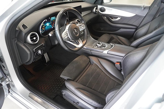 Mercedes-Benz C220 d 2 of 10