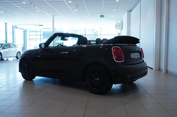 MINI Cooper 14 of 16