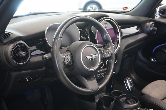 MINI Cooper 2 of 16