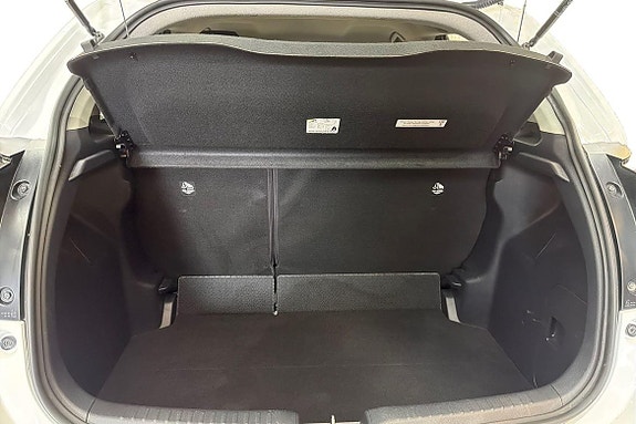 Toyota Yaris 12 of 21