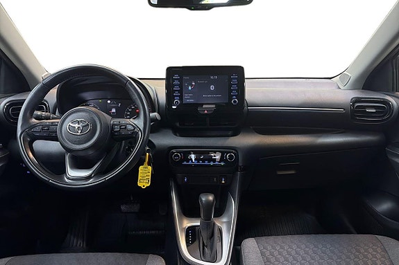 Toyota Yaris 10 of 21