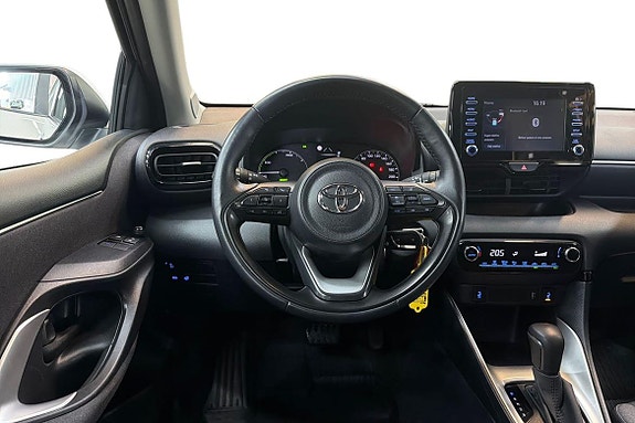 Toyota Yaris 11 of 21