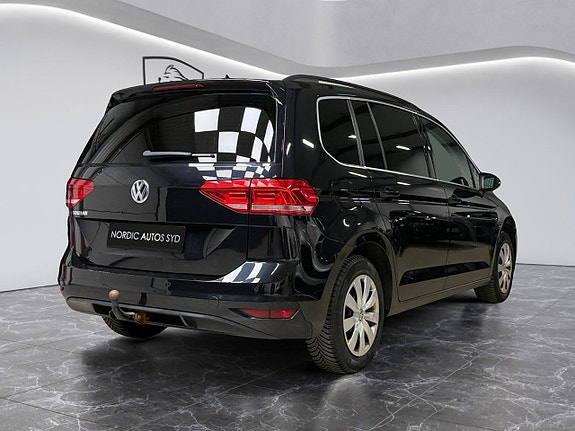 Volkswagen Touran 5 of 20