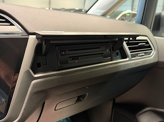 Volkswagen Touran 16 of 20