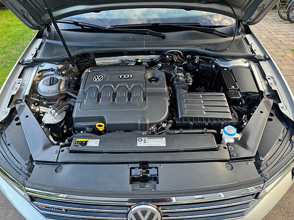 Volkswagen Passat 13 of 27