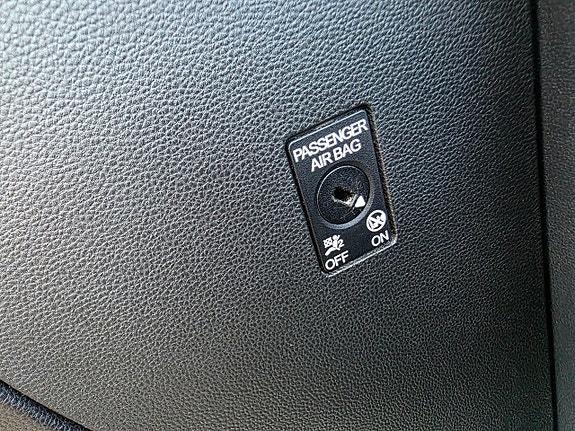 Volkswagen Passat 25 of 27