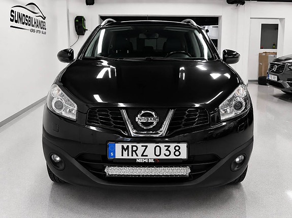 Nissan Qashqai+2 2 of 19