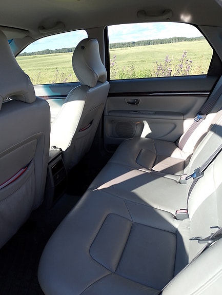Volvo S80 8 of 9