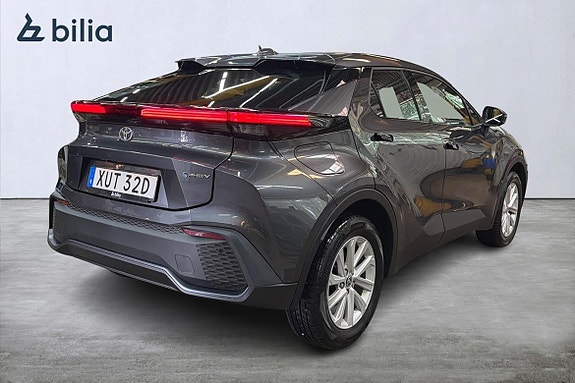 Toyota C-HR 19 of 21