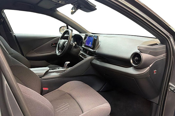 Toyota C-HR 7 of 21