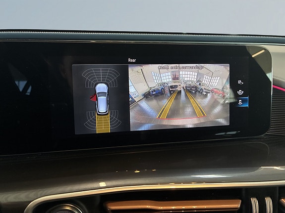 Mercedes-Benz EQC400 15 of 27
