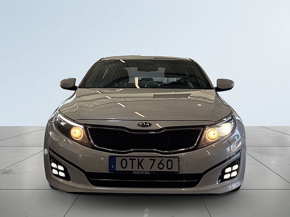 Kia Optima 2 of 27