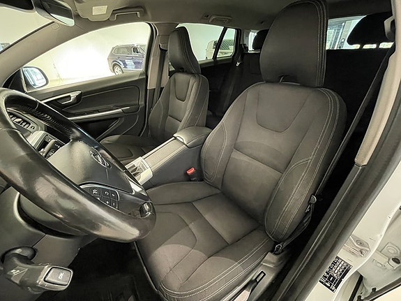 Volvo V60 16 of 21