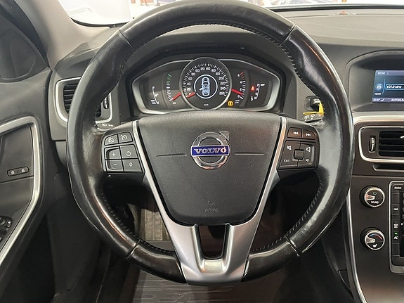 Volvo V60 20 of 21