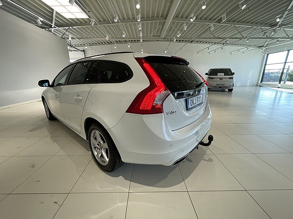 Volvo V60 9 of 21